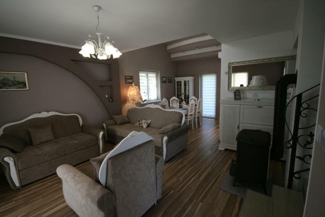 Holiday House Leona Оточац Экстерьер фото