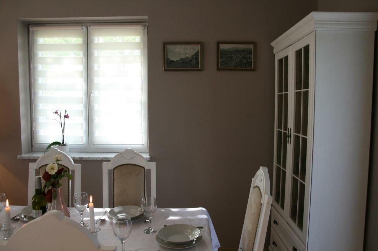 Holiday House Leona Оточац Экстерьер фото