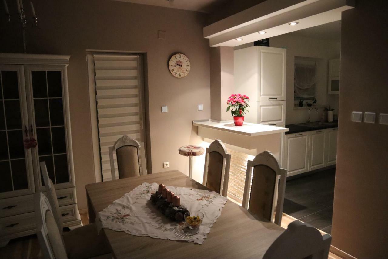 Holiday House Leona Оточац Экстерьер фото